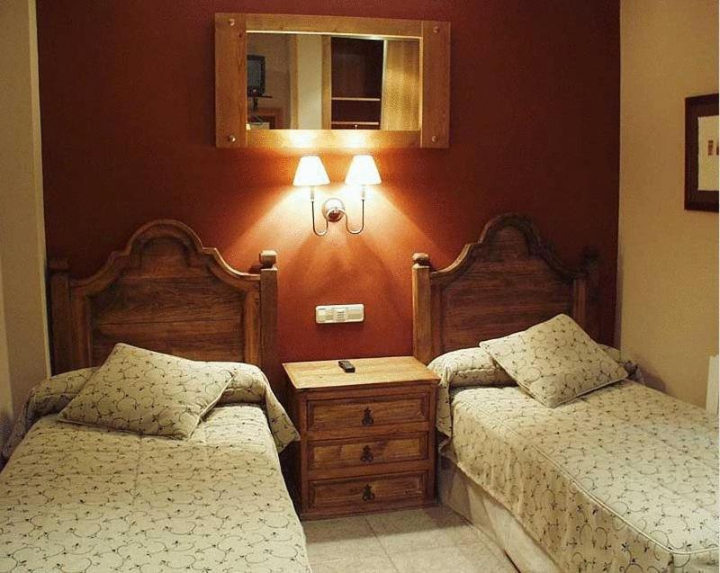 Hotel Restaurante Revestido Ескалона Екстер'єр фото
